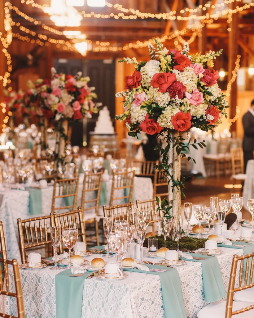 yellow-light-garlands-hang-dinner-tables-decorated